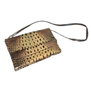Due Fratelli Genuine Leather Crocodile Pattern Crossbody Purse Brown/Beige Snap